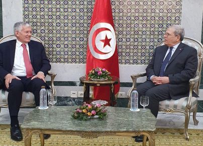 سفير فرنسا بتونس وعثمان الجرندي