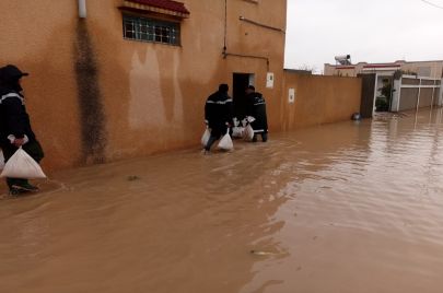 فيضانات فيضان وديان أمطار غزيرة منوبة