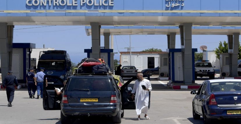 معبر الحدود التونسية الجزائرية 