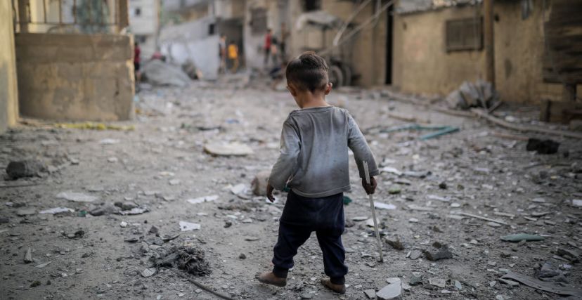 تبني طفل فلسطيني