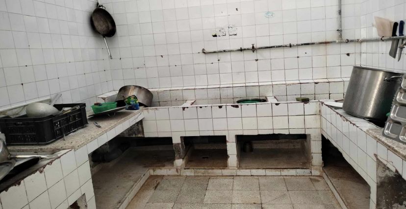 تسمم غذائي جماعي لتلاميذ بمبيت مدرسي سيدي بوزيد