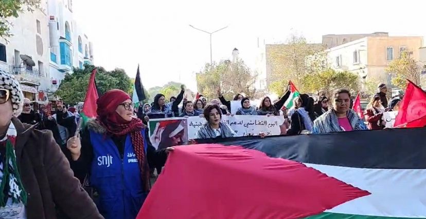 مسيرة نسائية صامتة تونس